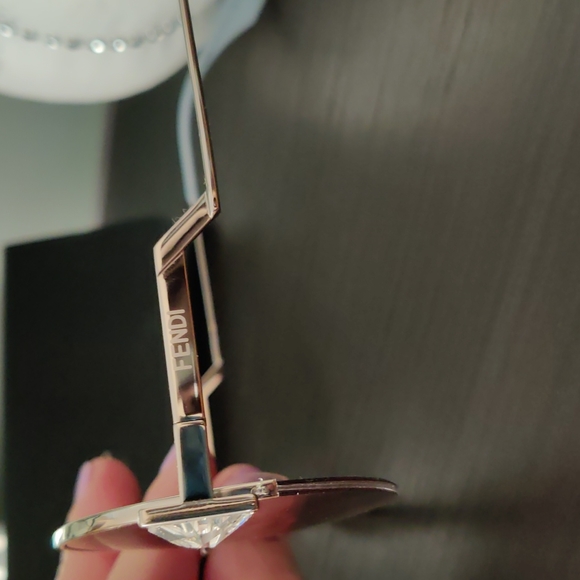 Gorgeous Authentic FENDI women sunglasses with crystals on the side - Picture 4 of 14